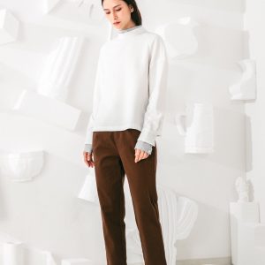 ‌Layered Contrast Top