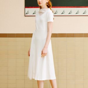 Elegant V-Net Tulle Dress with Side Slit